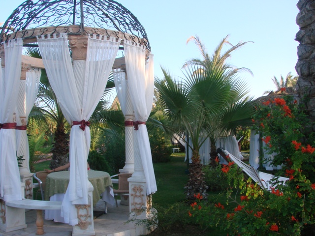 antalya-delphin-palace-hotel-gradini-1